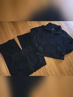 Black Two-Piece Sweat Set - Old Navy Small / Medium Wide Leg Half Zip